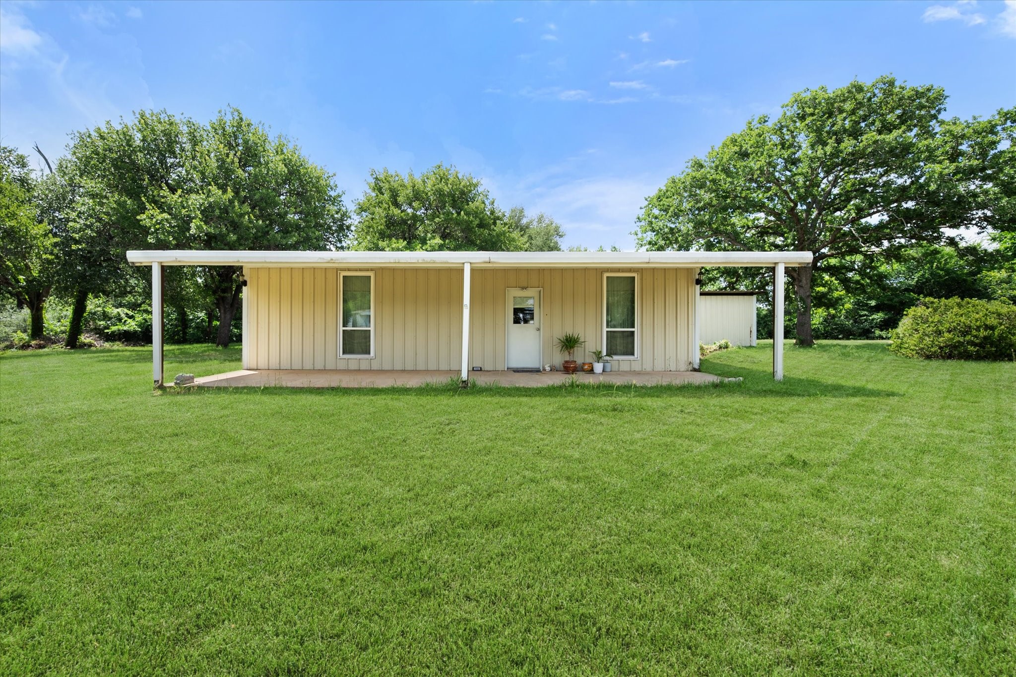 126 Smallwood Court Springtown TX 76082