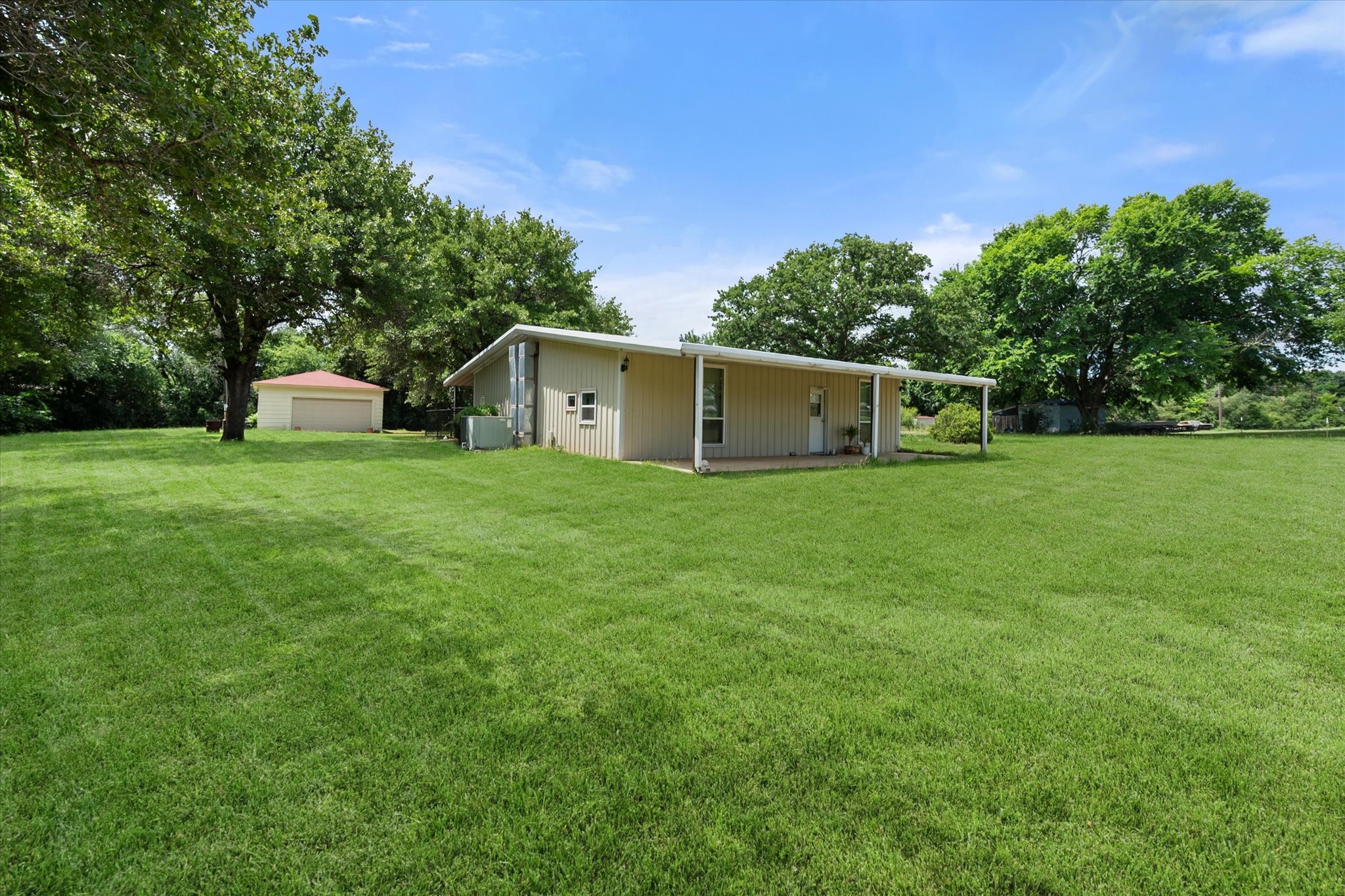126 Smallwood Court Springtown TX 76082