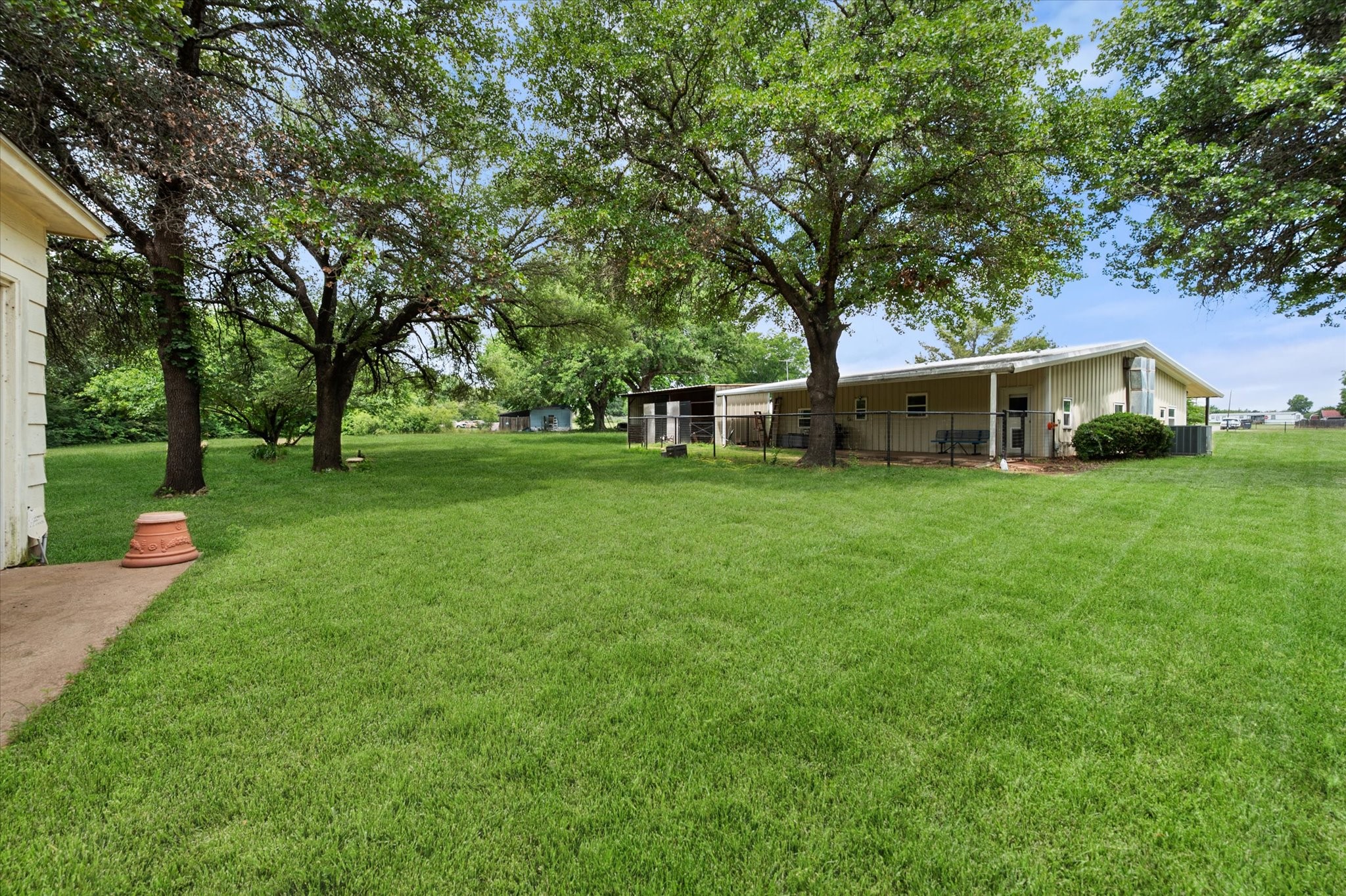 126 Smallwood Court Springtown TX 76082