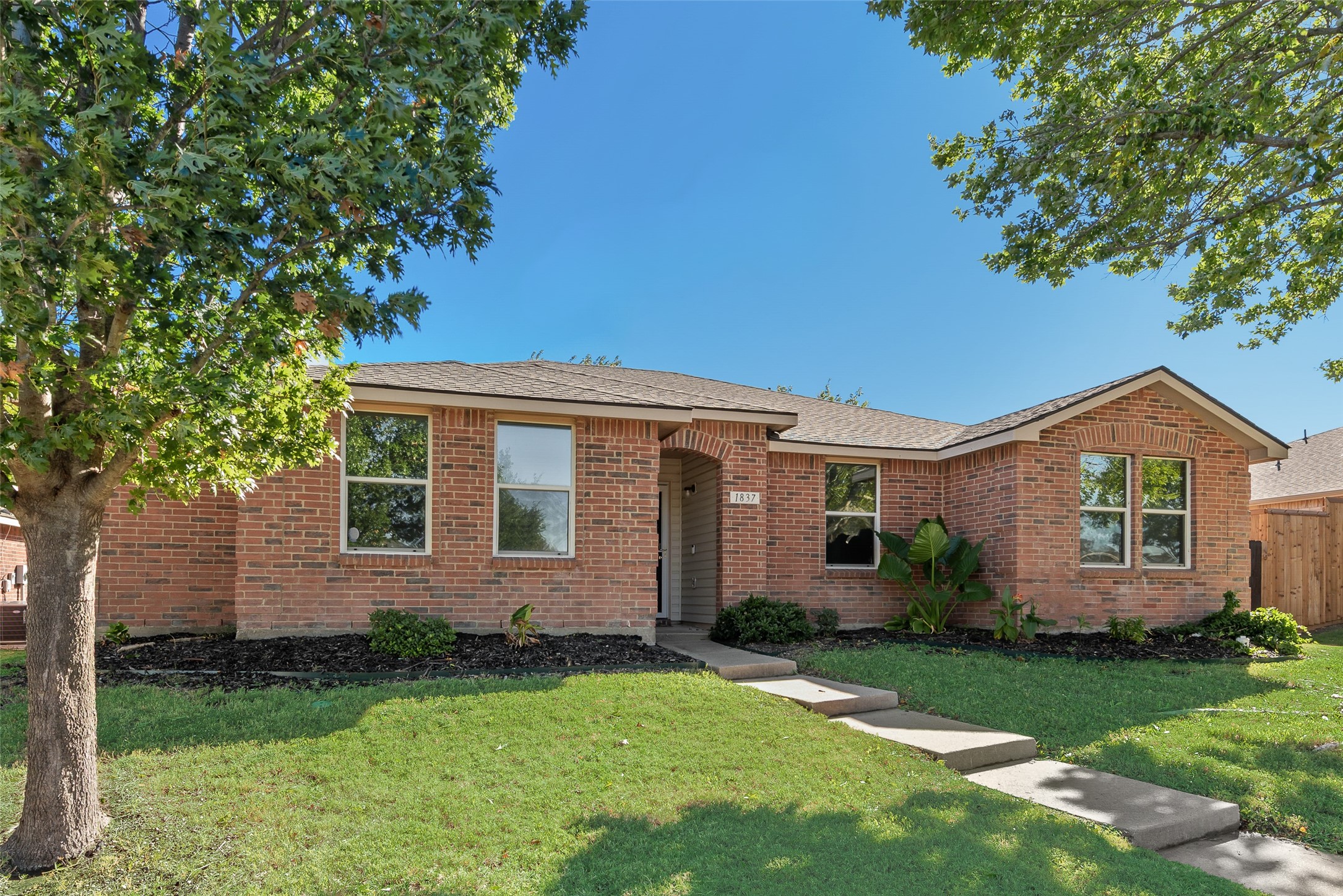 1837 Wildrose Drive Rockwall TX 75032