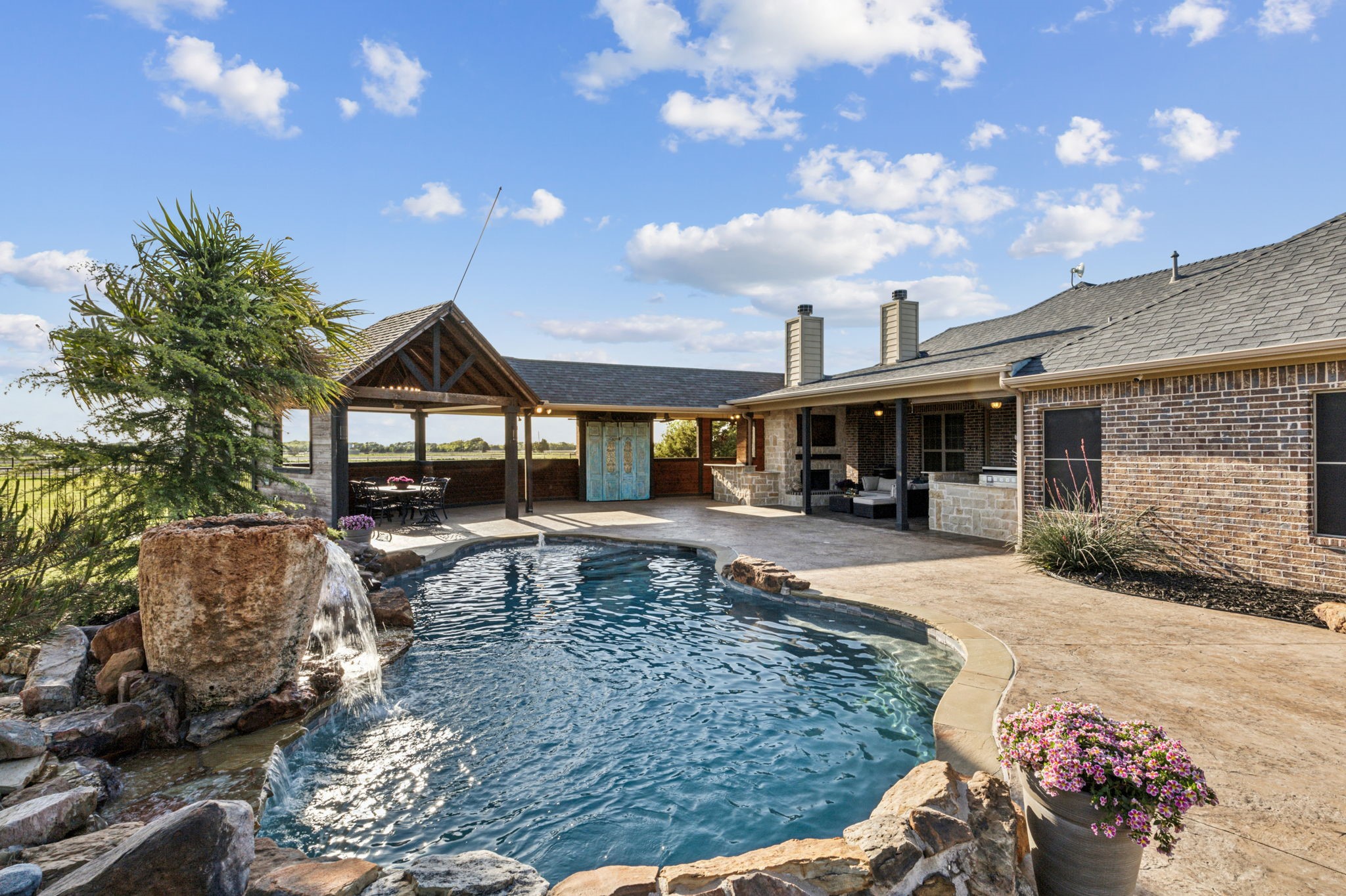 2070 County Road 551 Farmersville TX 75442