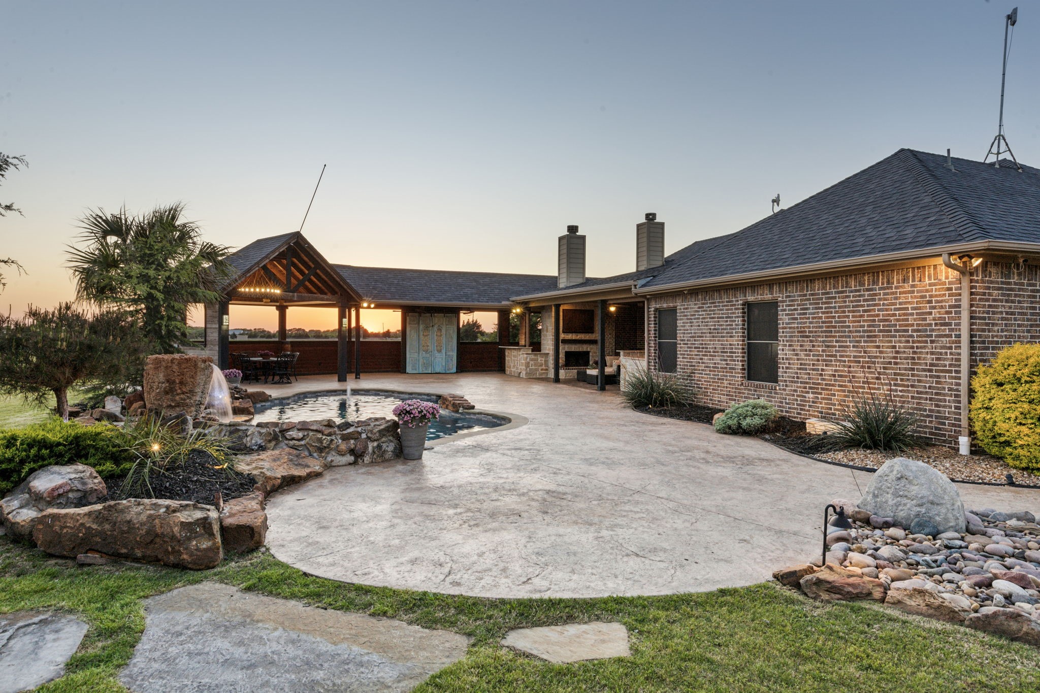 2070 County Road 551 Farmersville TX 75442