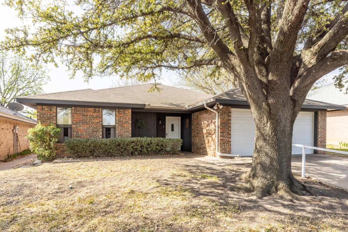 106 Lochness Circle Weatherford TX 76086