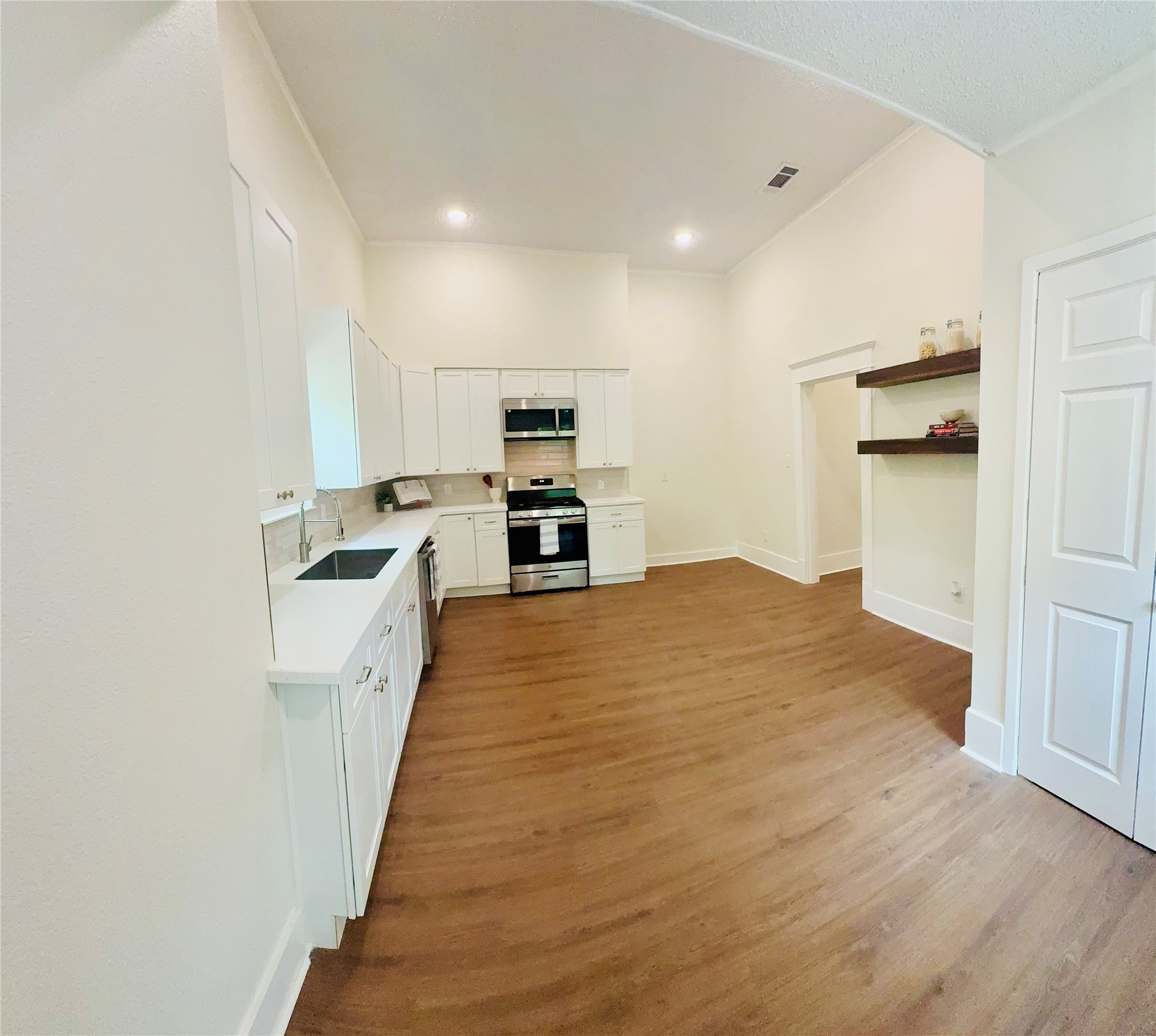 2115 Walworth Street Greenville TX 75401