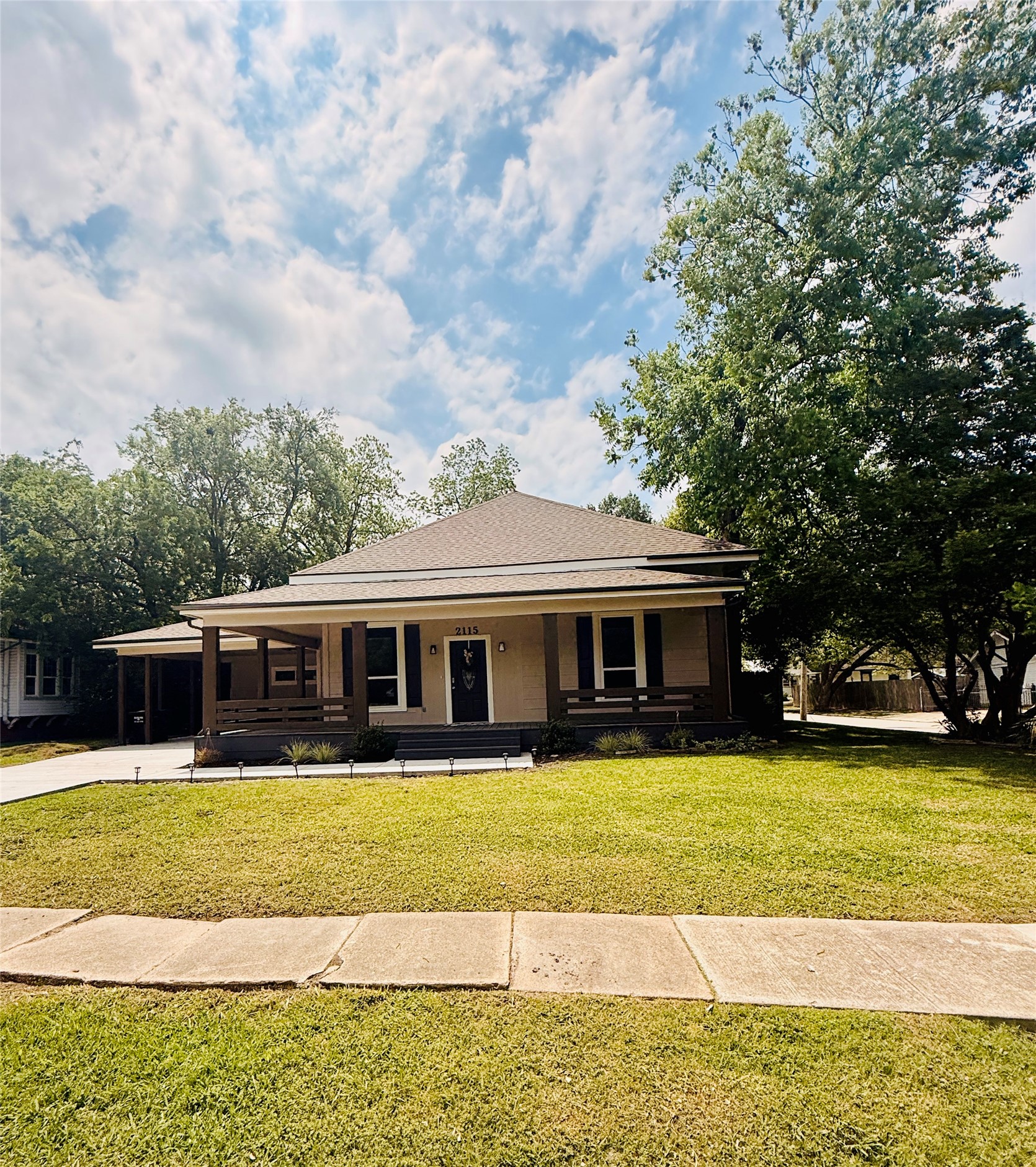2115 Walworth Street Greenville TX 75401