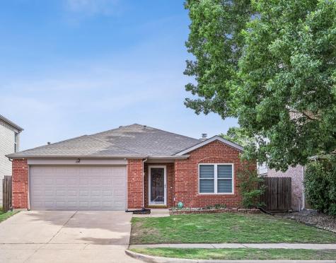 840 Lariat Drive Saginaw TX 76131