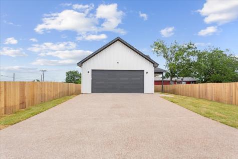 107 N Jena Street Riesel TX 76682