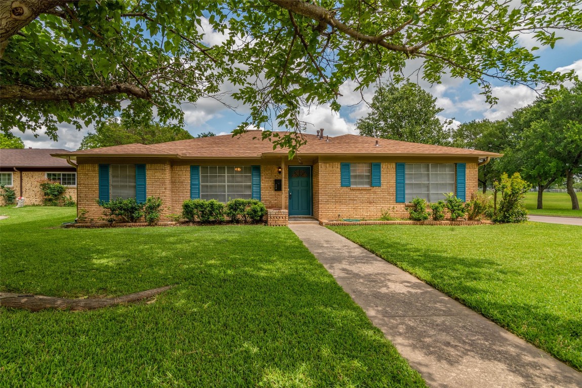 130 S Lynn Avenue Denison TX 75020