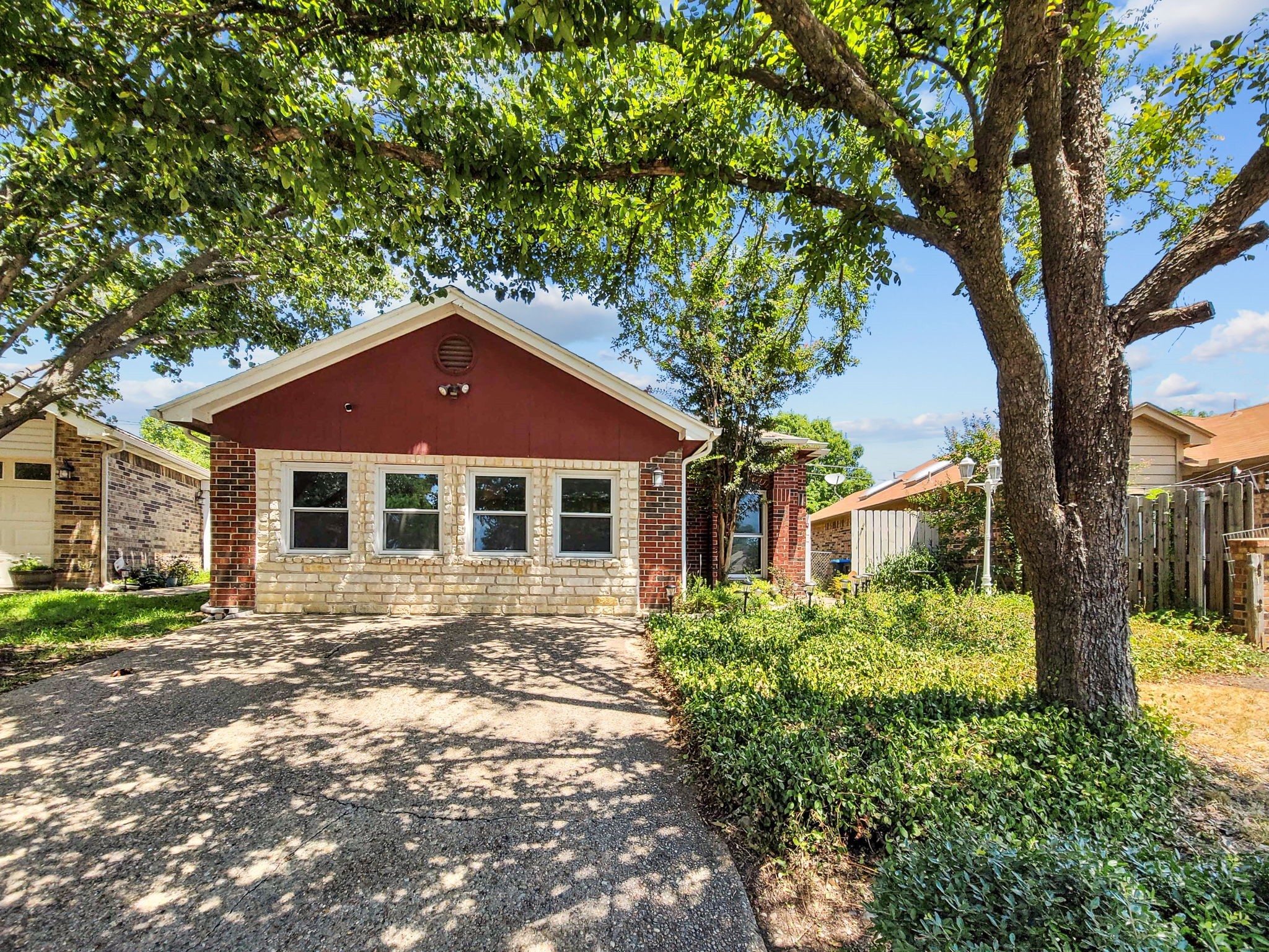 10716 Tall Oak Drive Fort Worth TX 76108