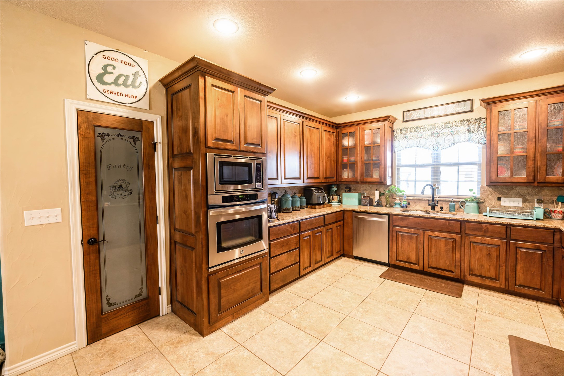 209 Benton Street Nocona TX 76255