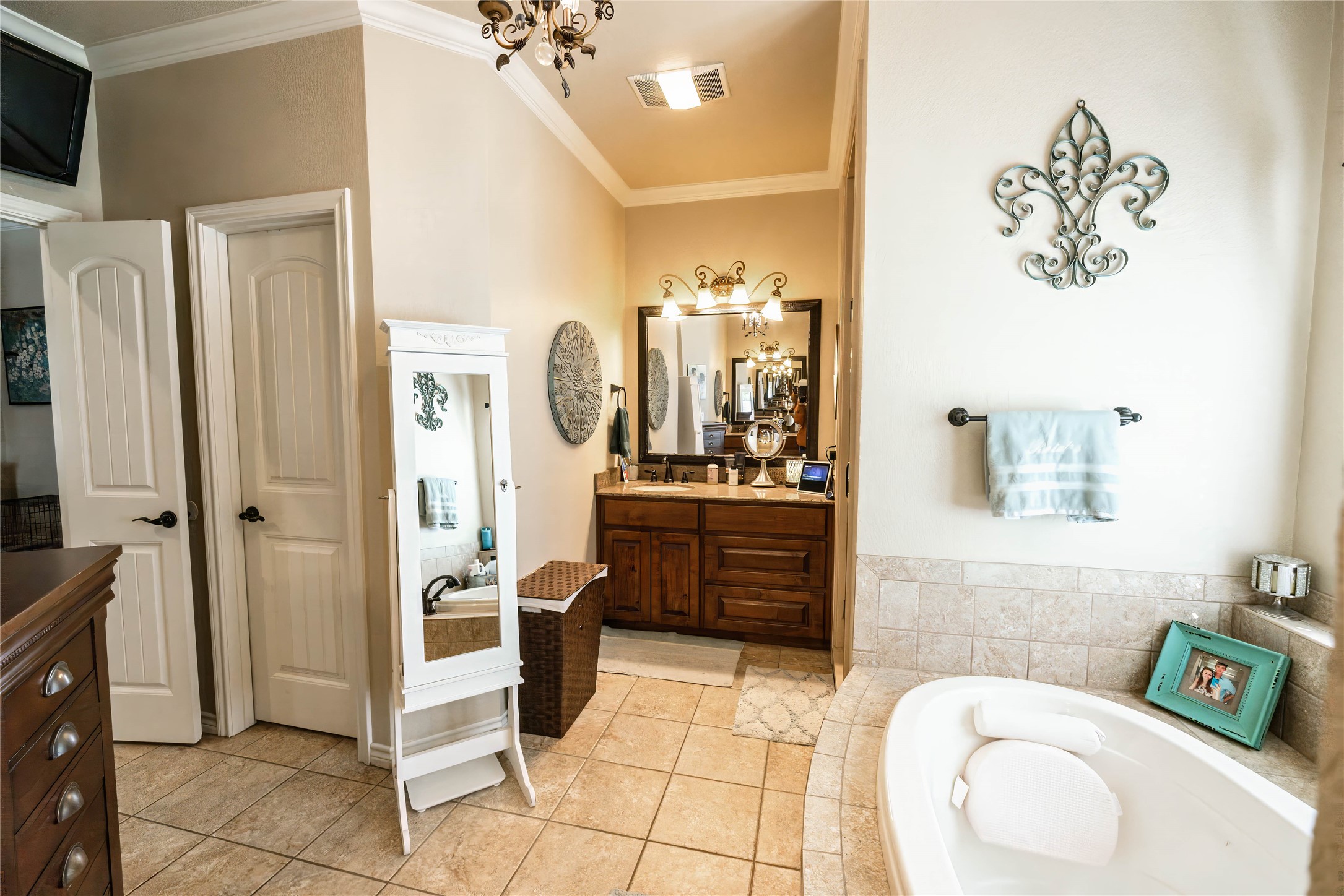 209 Benton Street Nocona TX 76255