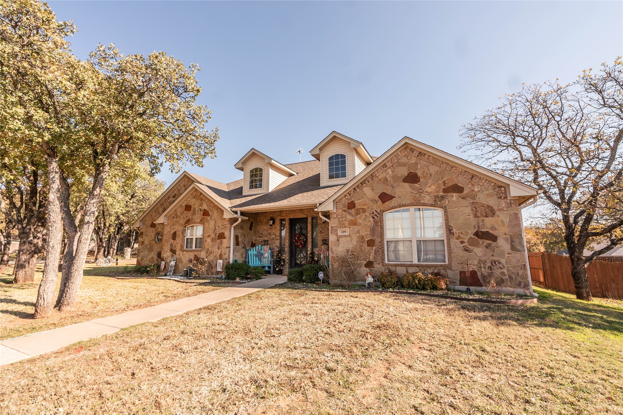 209 Benton Street Nocona TX 76255