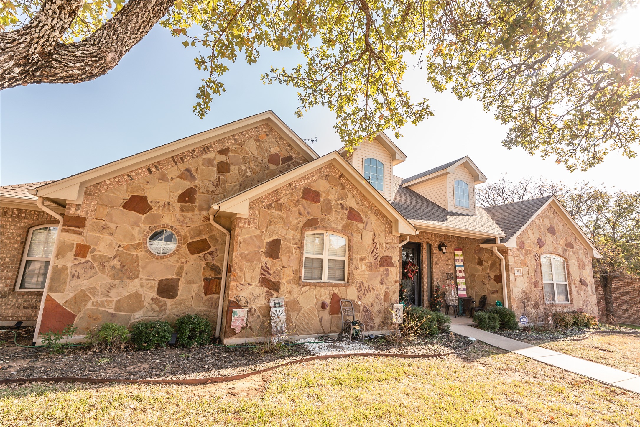 209 Benton Street Nocona TX 76255