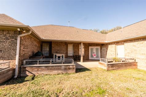 209 Benton Street Nocona TX 76255