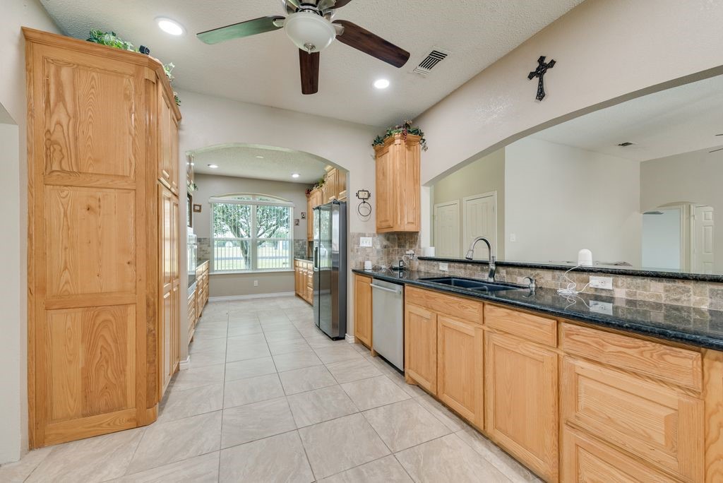 517 Hiwasee Road Waxahachie TX 75165