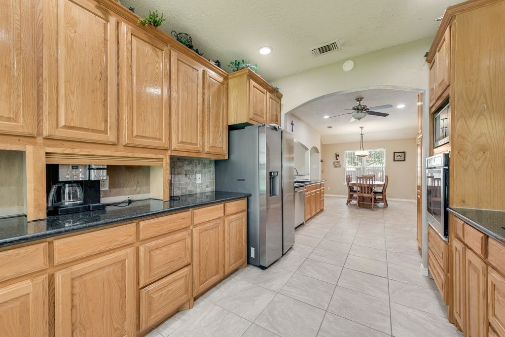 517 Hiwasee Road Waxahachie TX 75165