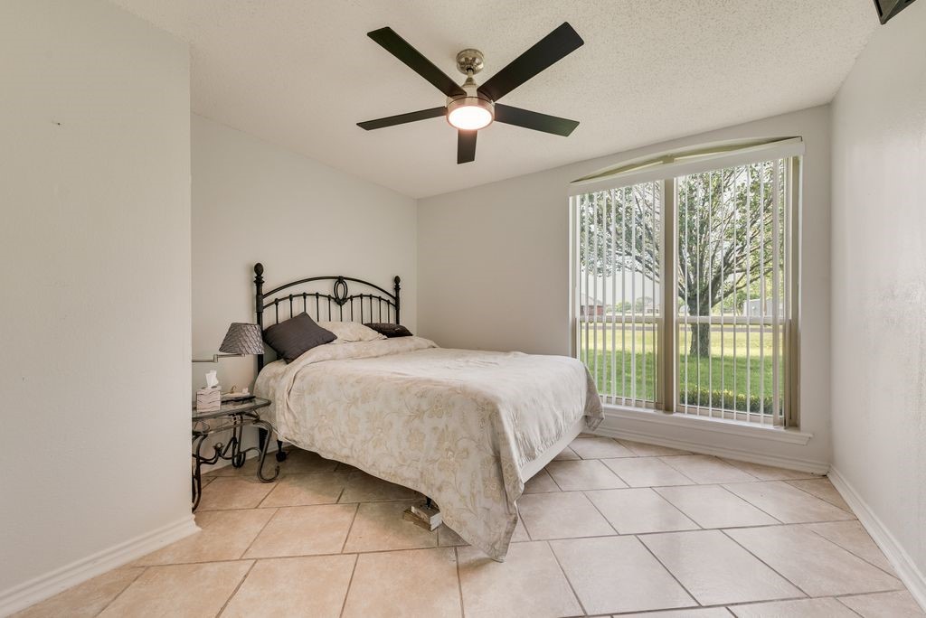 517 Hiwasee Road Waxahachie TX 75165