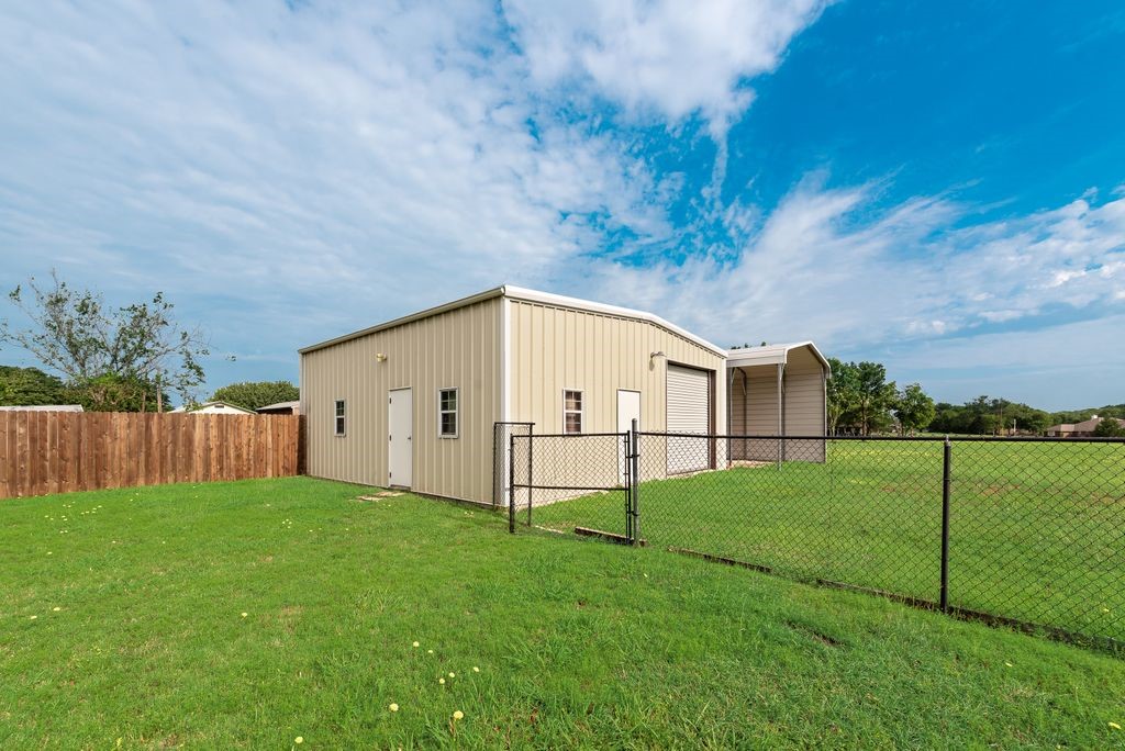 517 Hiwasee Road Waxahachie TX 75165