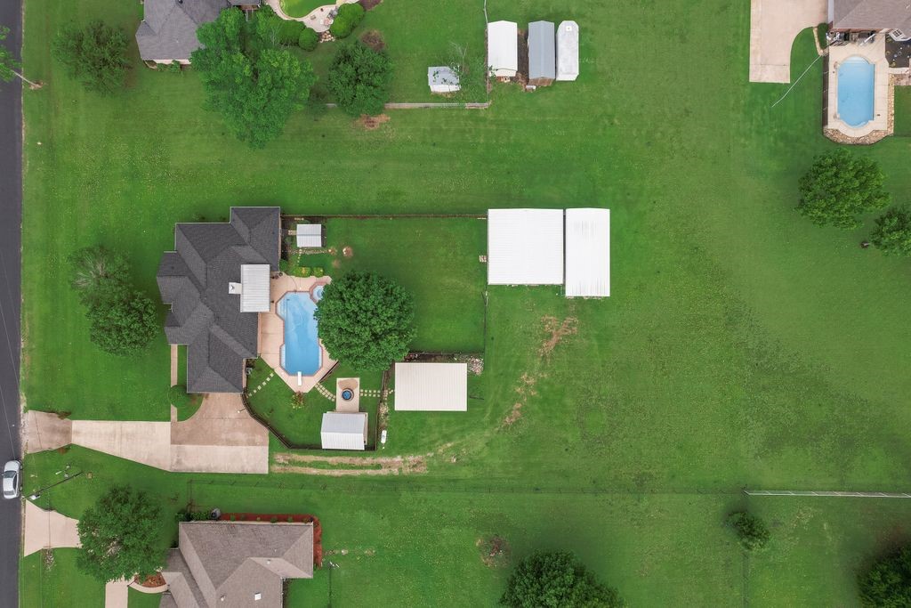 517 Hiwasee Road Waxahachie TX 75165