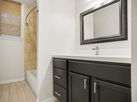 2446 Catherine Street Dallas TX 75211