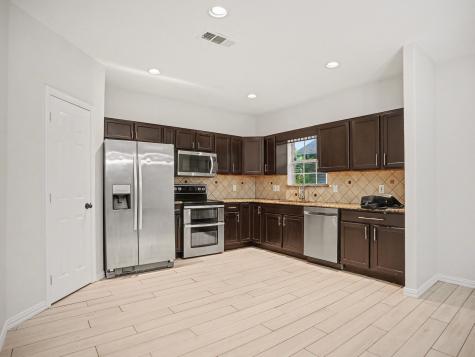 2446 Catherine Street Dallas TX 75211