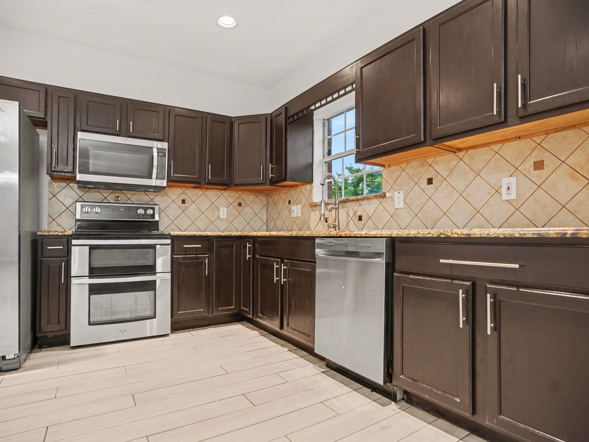2446 Catherine Street Dallas TX 75211