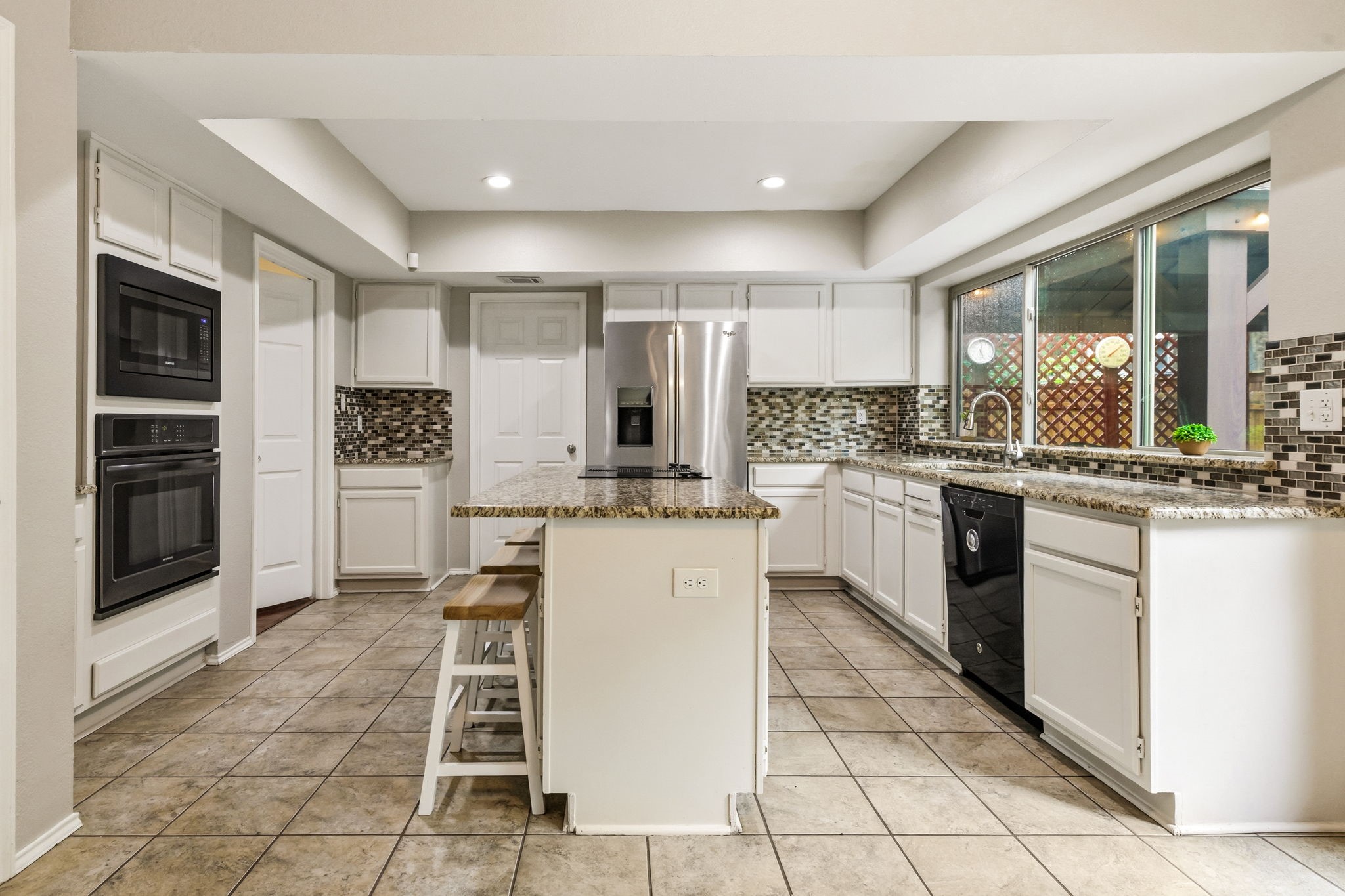 518 Blair Meadow Drive Grapevine TX 76051