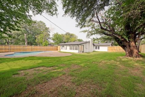 1513 Holt Street Fort Worth TX 76103
