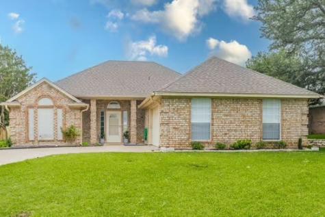 1111 Winona Street Weatherford TX 76086