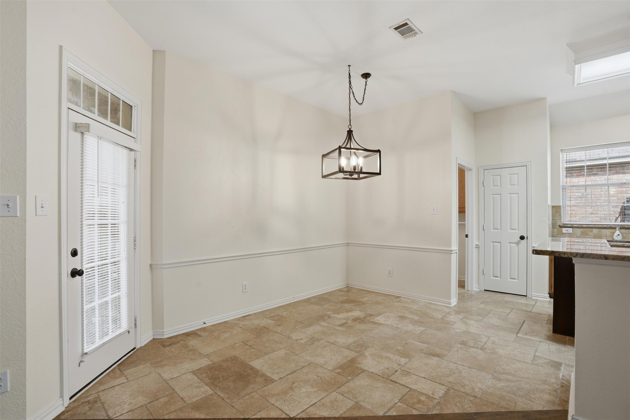 6613 Barclay Lane Garland TX 75044