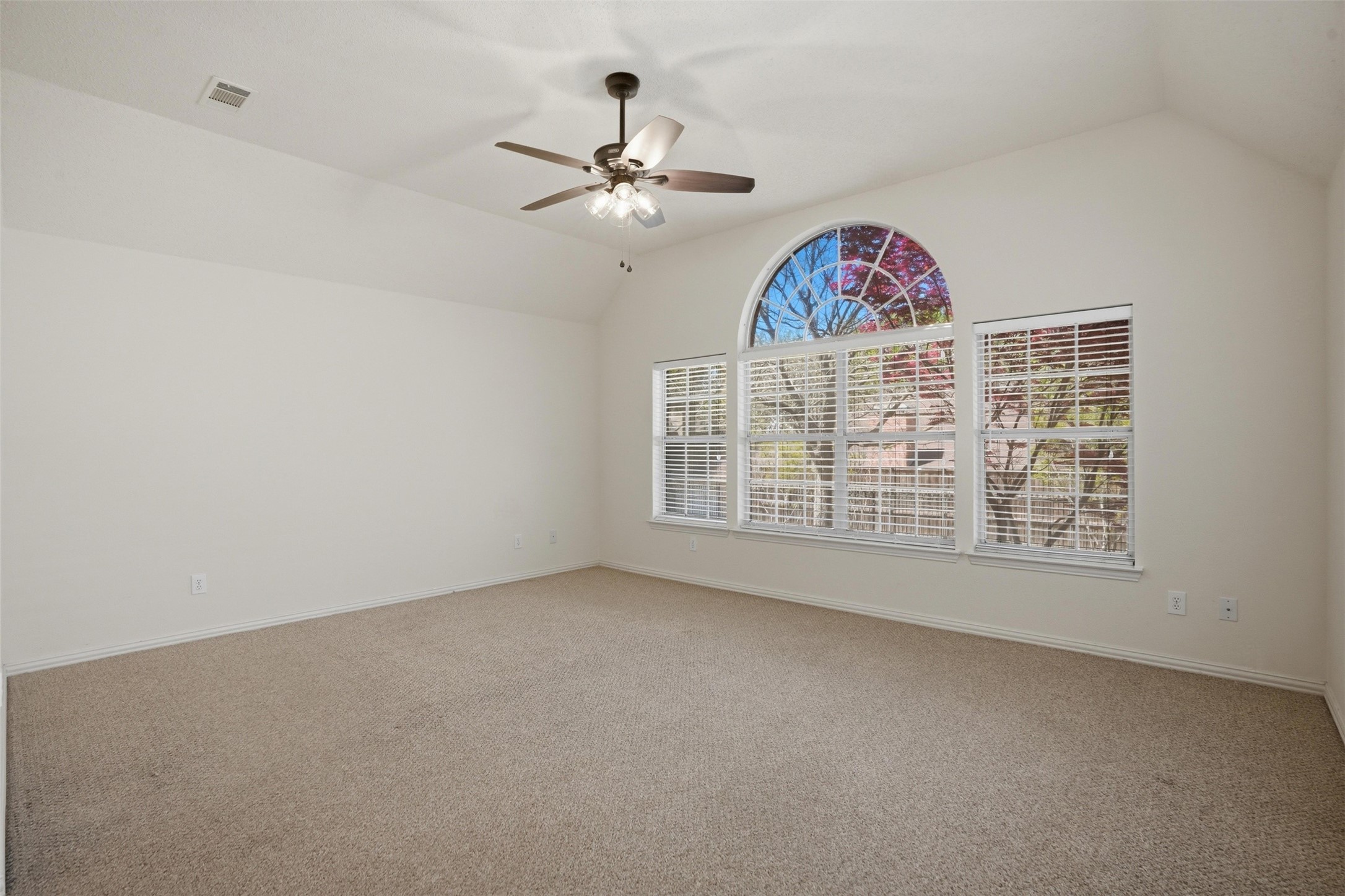6613 Barclay Lane Garland TX 75044