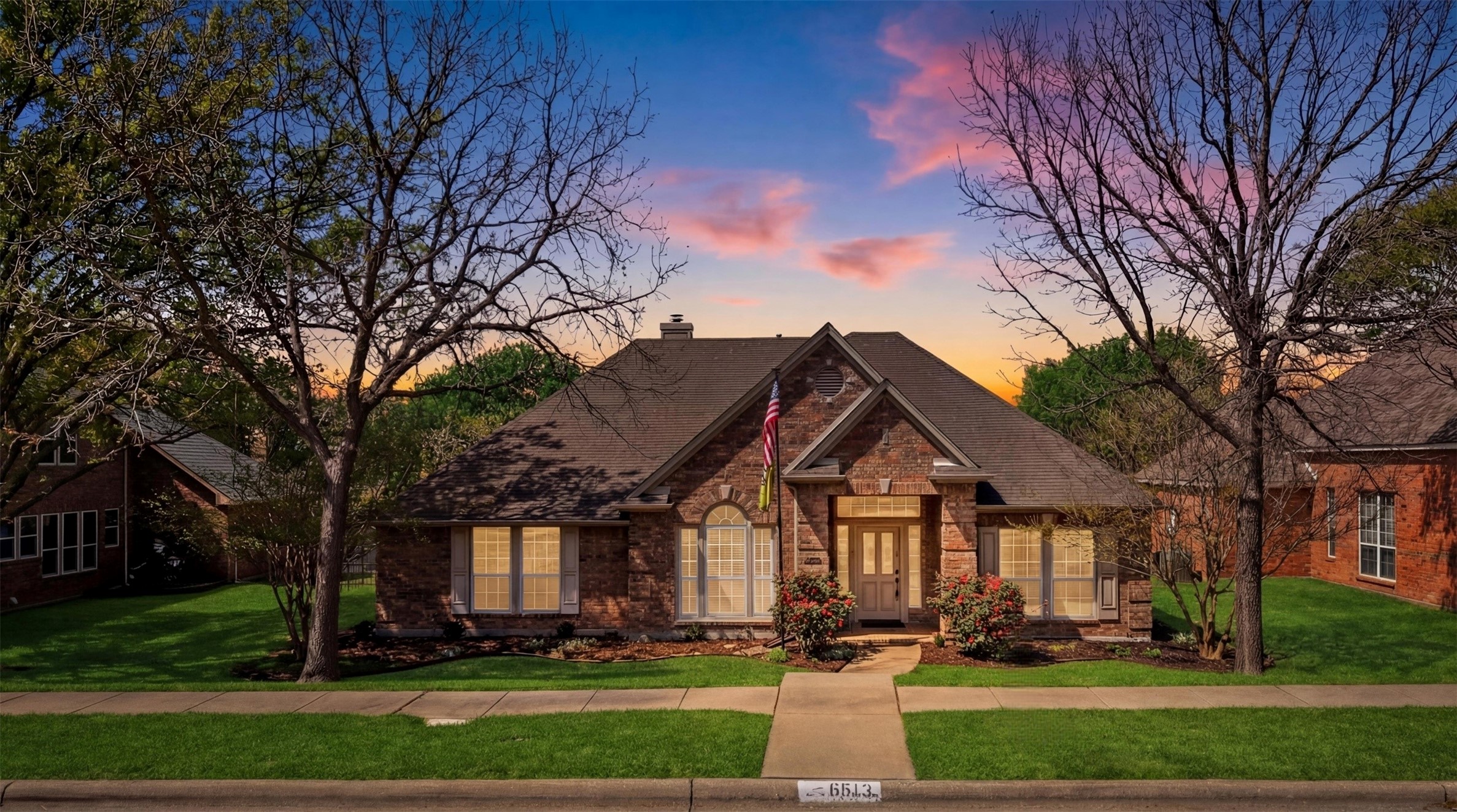 6613 Barclay Lane Garland TX 75044