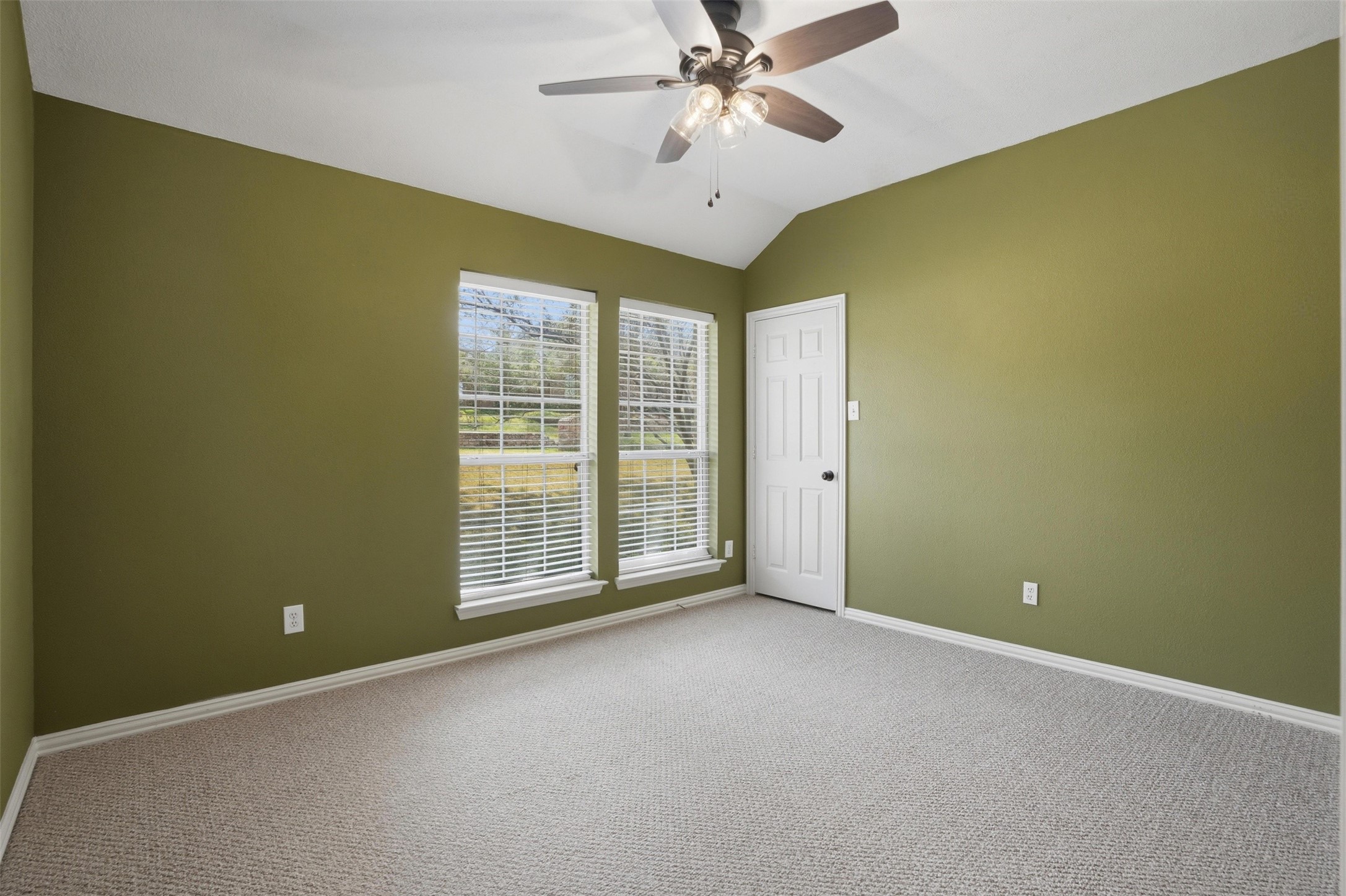 6613 Barclay Lane Garland TX 75044