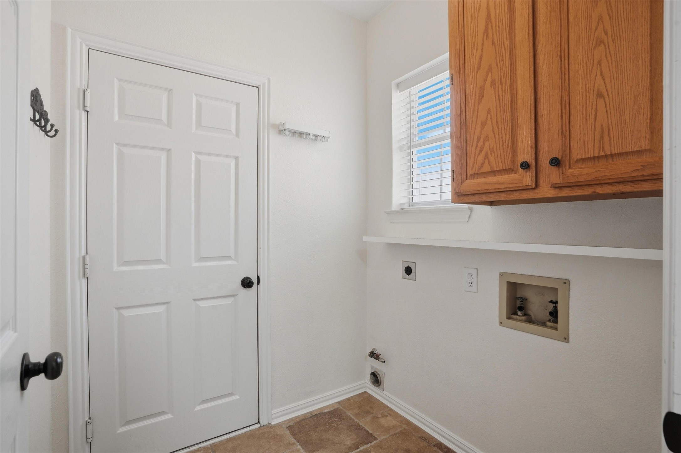 6613 Barclay Lane Garland TX 75044