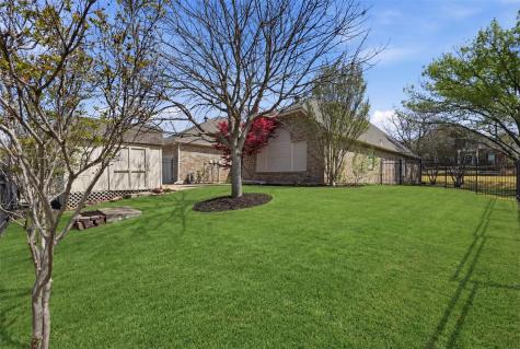 6613 Barclay Lane Garland TX 75044