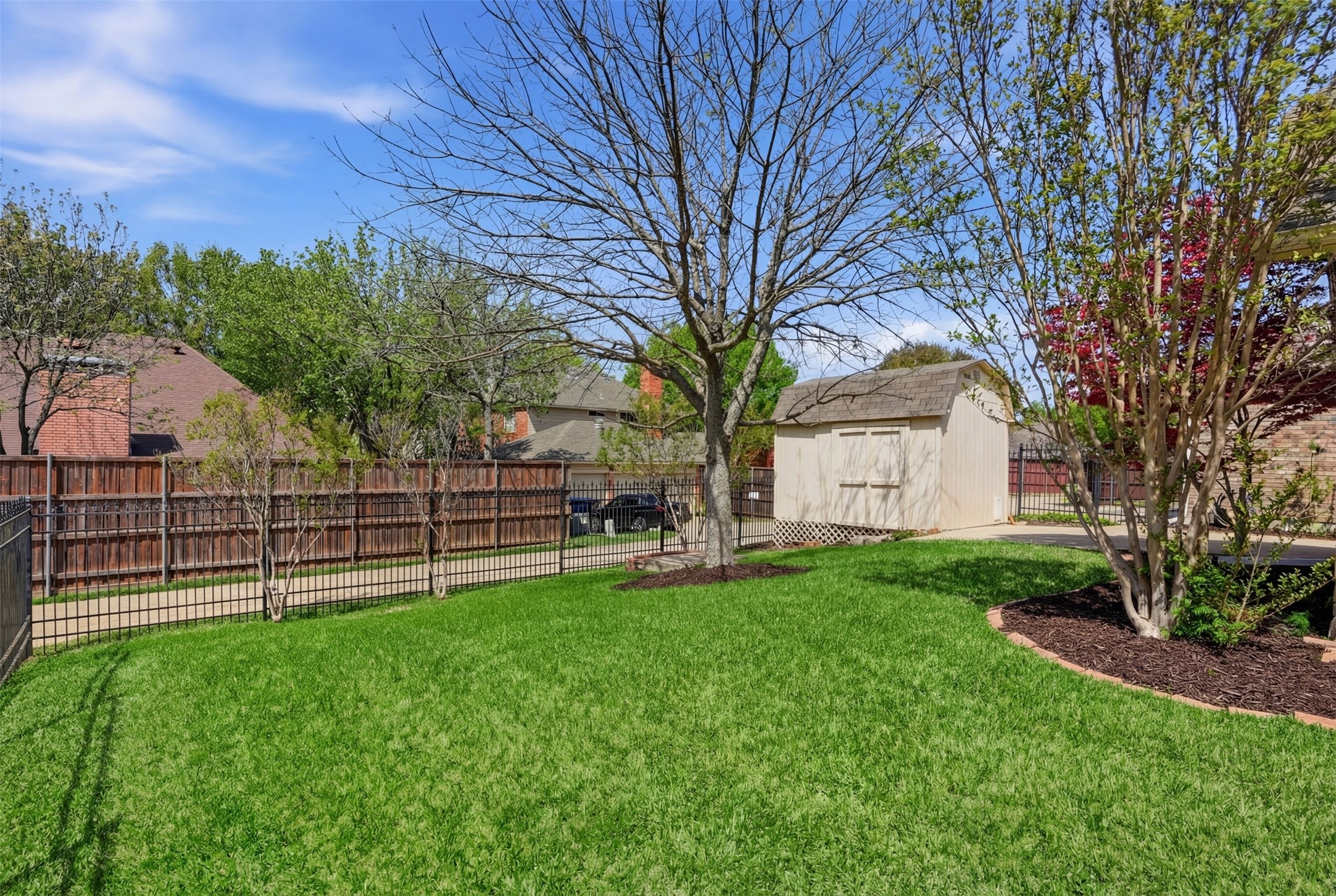 6613 Barclay Lane Garland TX 75044
