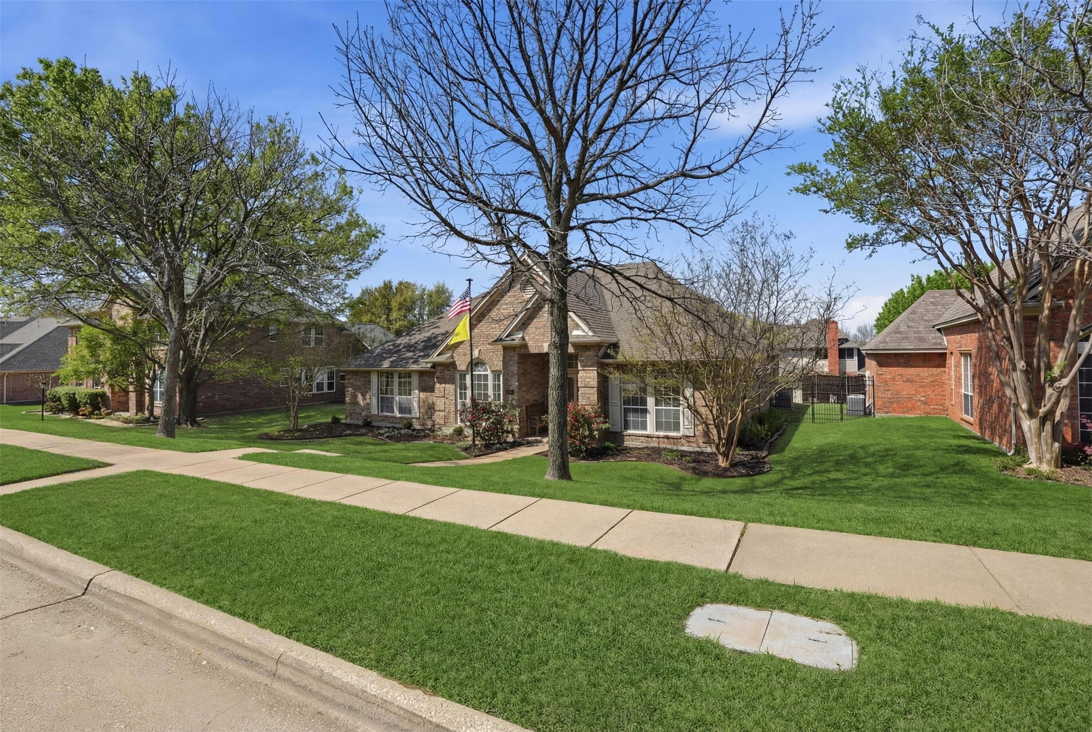 6613 Barclay Lane Garland TX 75044