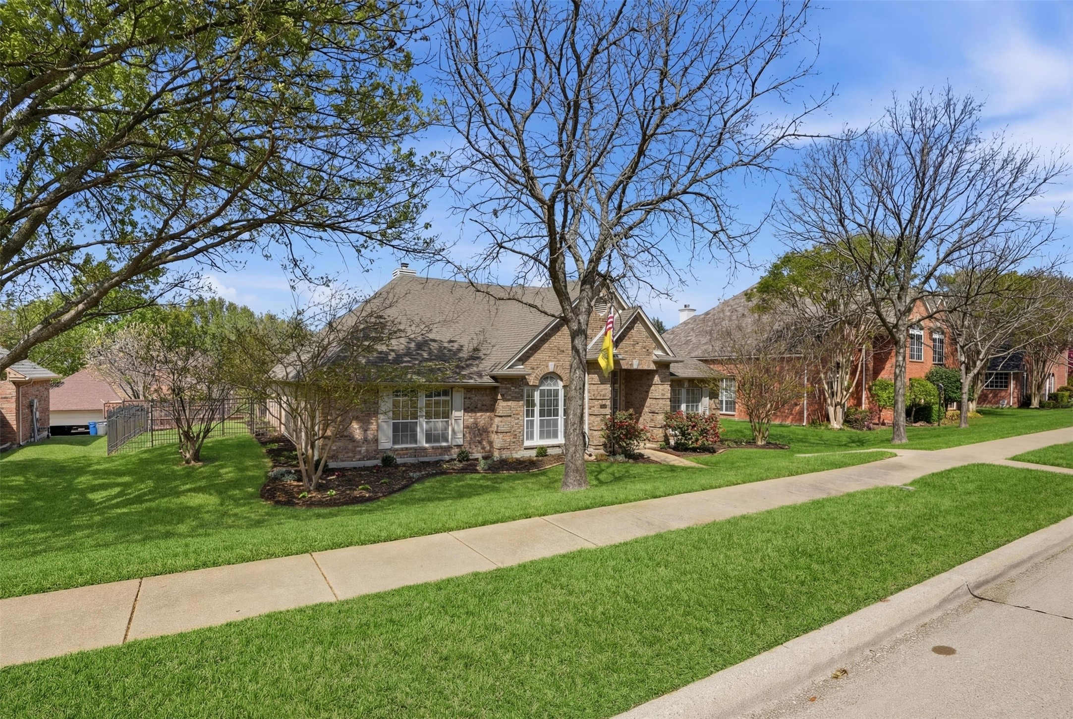 6613 Barclay Lane Garland TX 75044