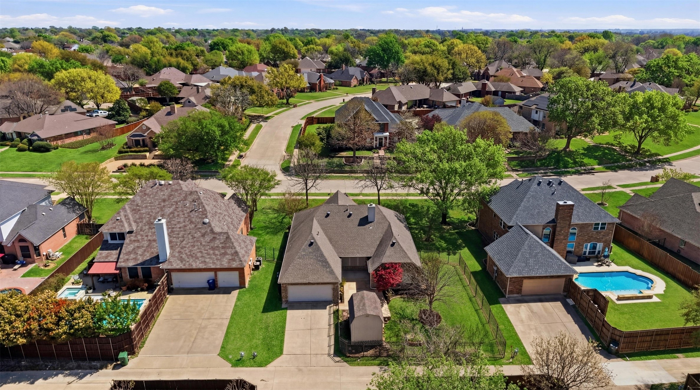 6613 Barclay Lane Garland TX 75044