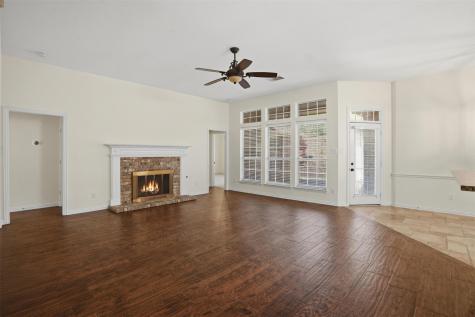 6613 Barclay Lane Garland TX 75044