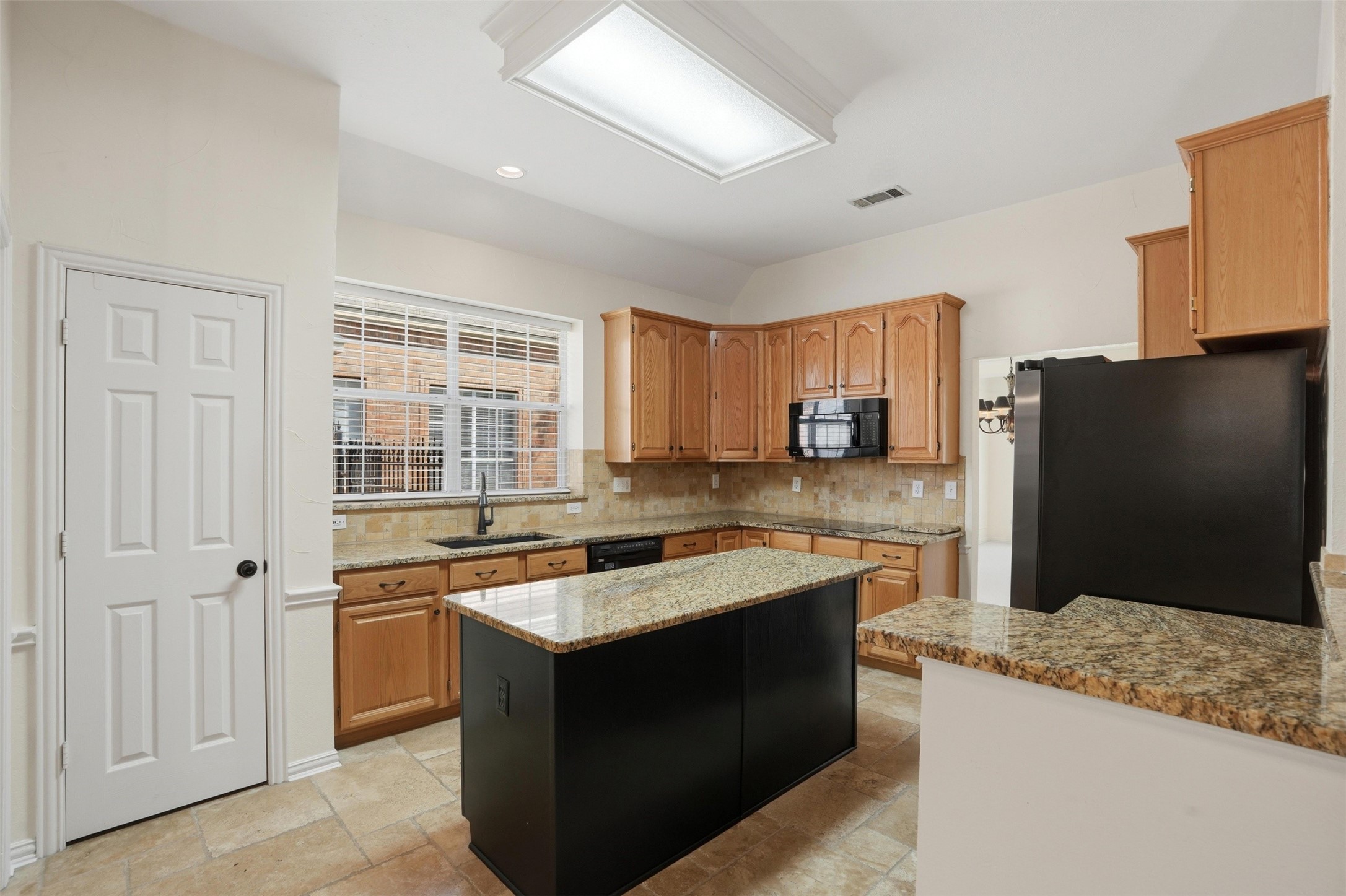 6613 Barclay Lane Garland TX 75044
