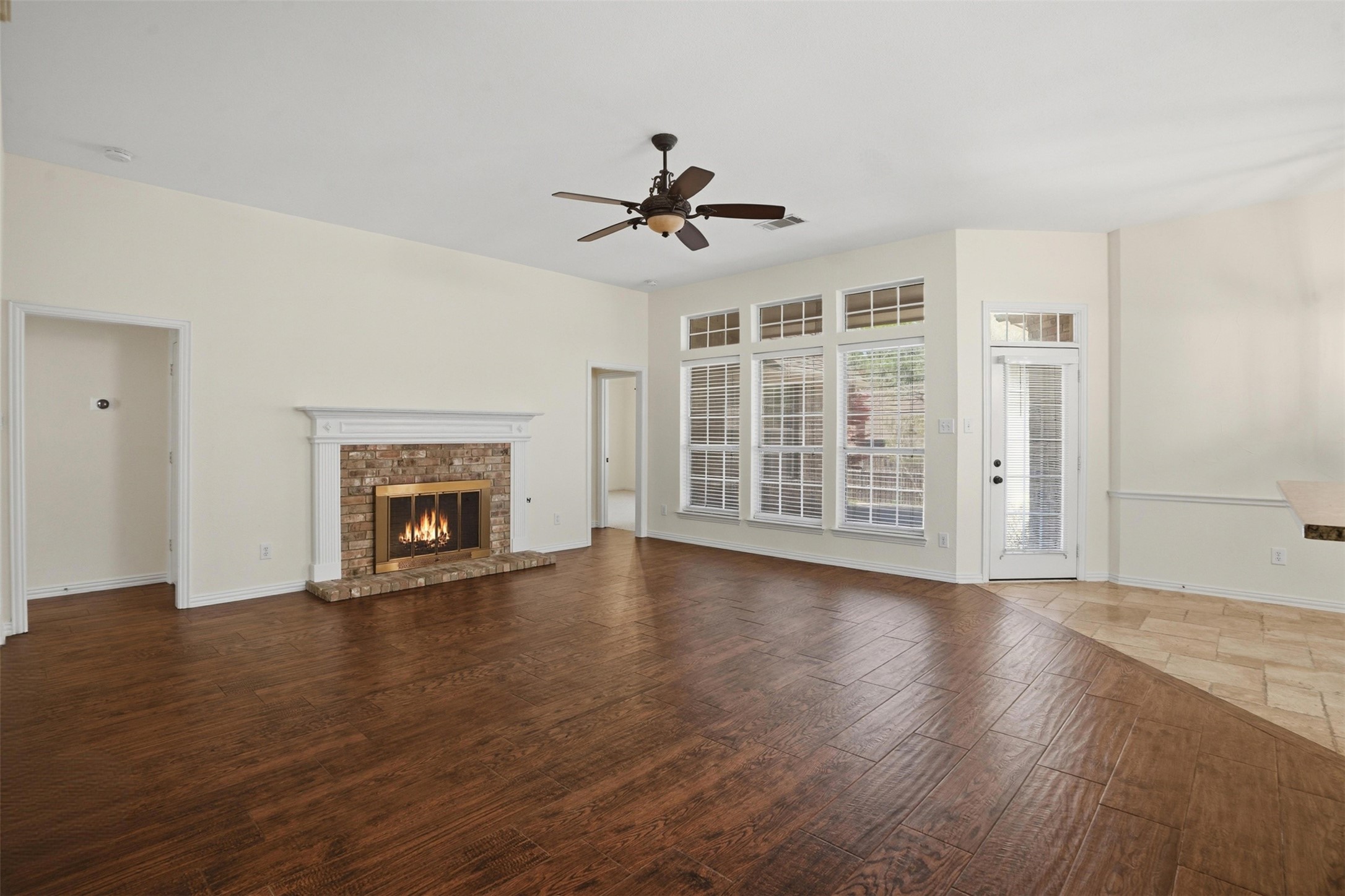 6613 Barclay Lane Garland TX 75044