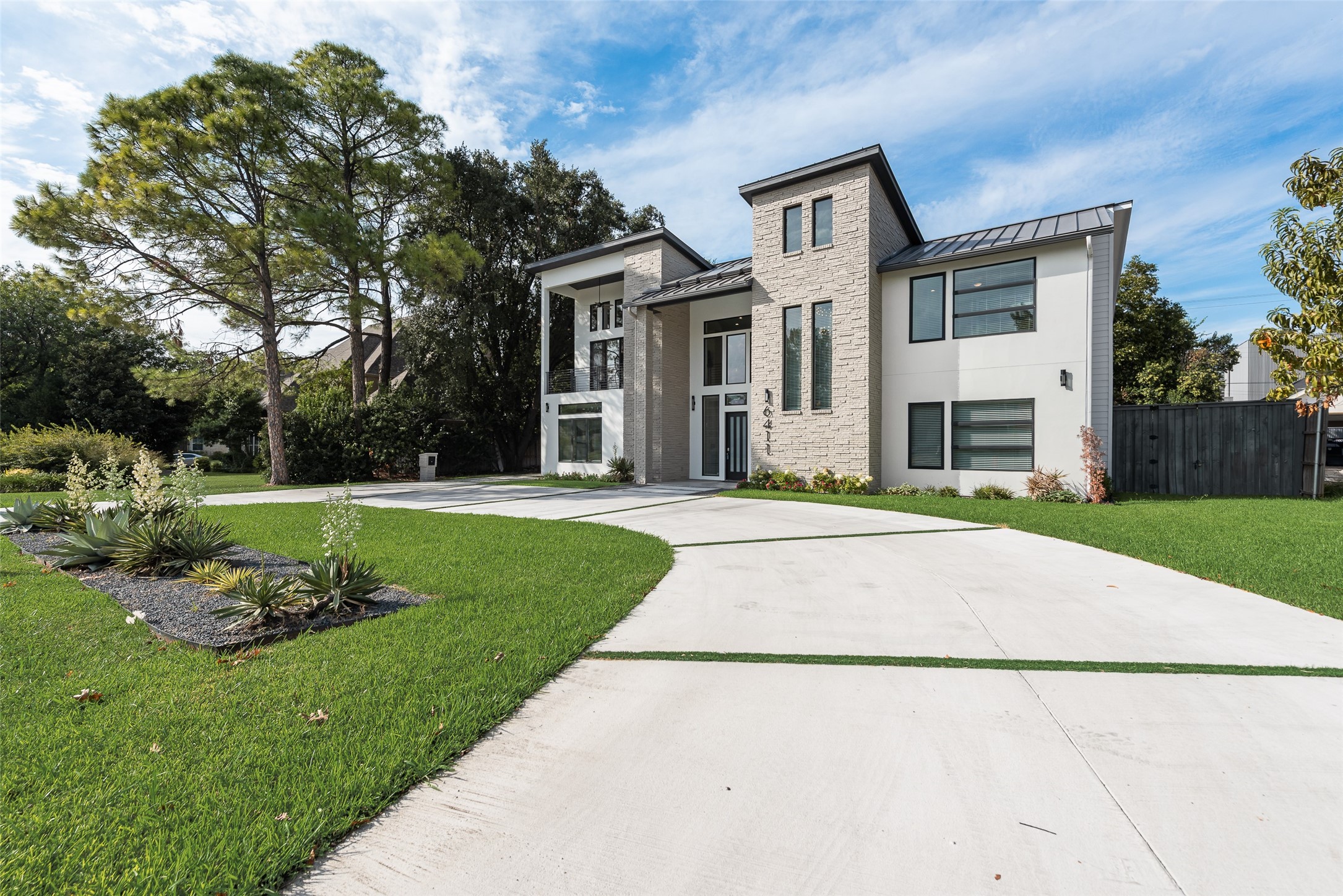 6411 Royal Lane Dallas TX 75230