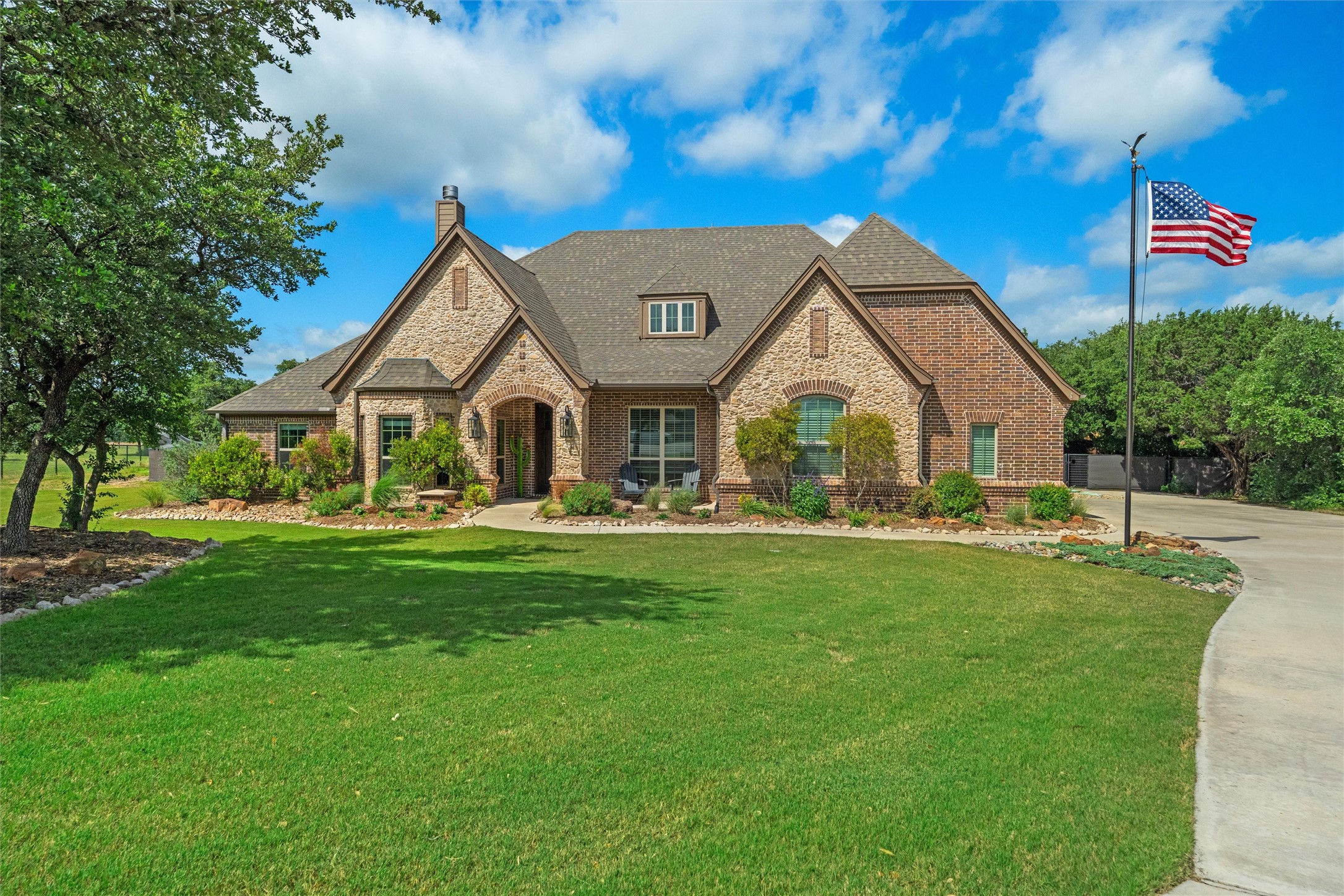 119 Rasha Drive Azle TX 76020