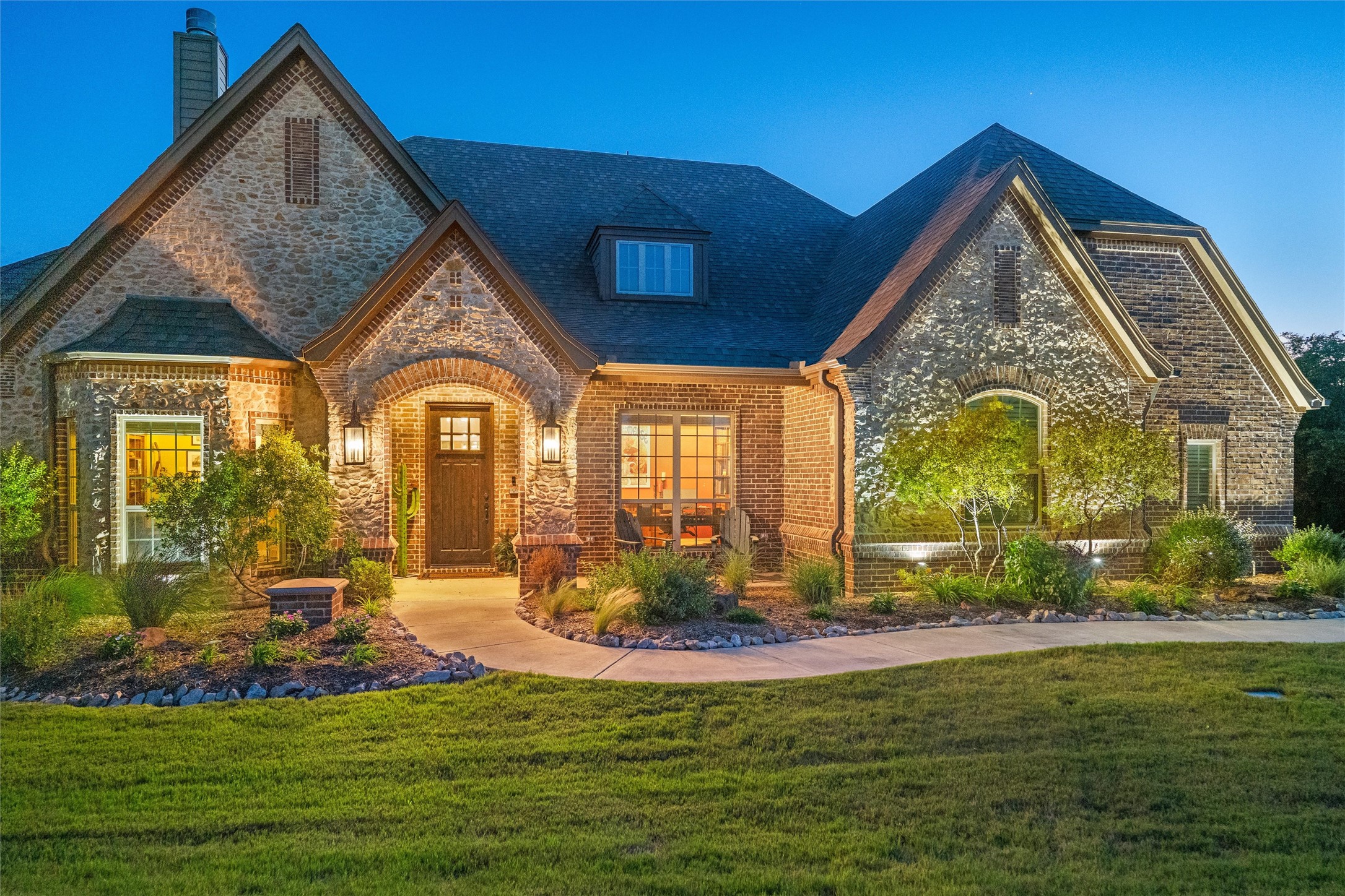 119 Rasha Drive Azle TX 76020
