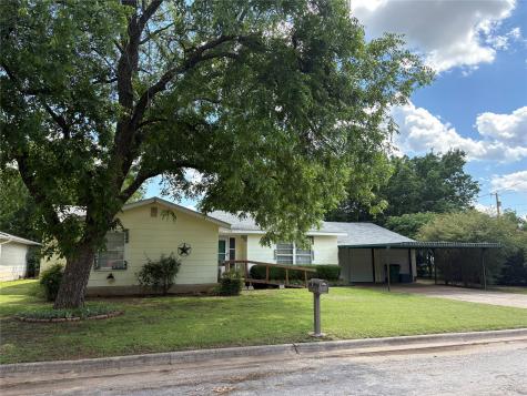 919 W. College Highway Jacksboro TX 76458
