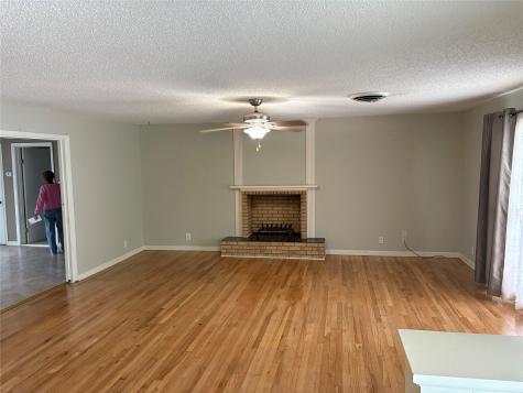 919 W. College Highway Jacksboro TX 76458