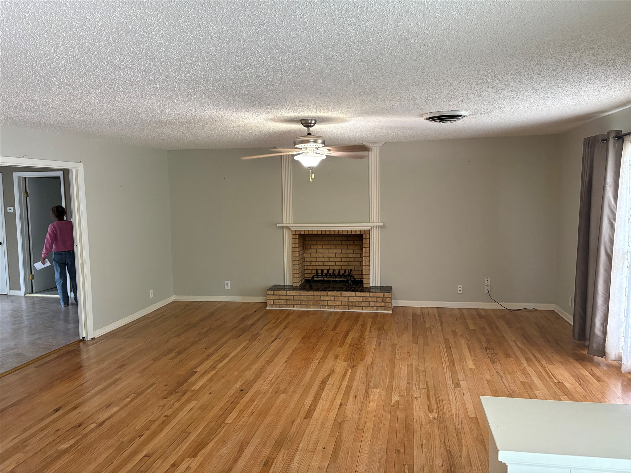 919 W. College Highway Jacksboro TX 76458