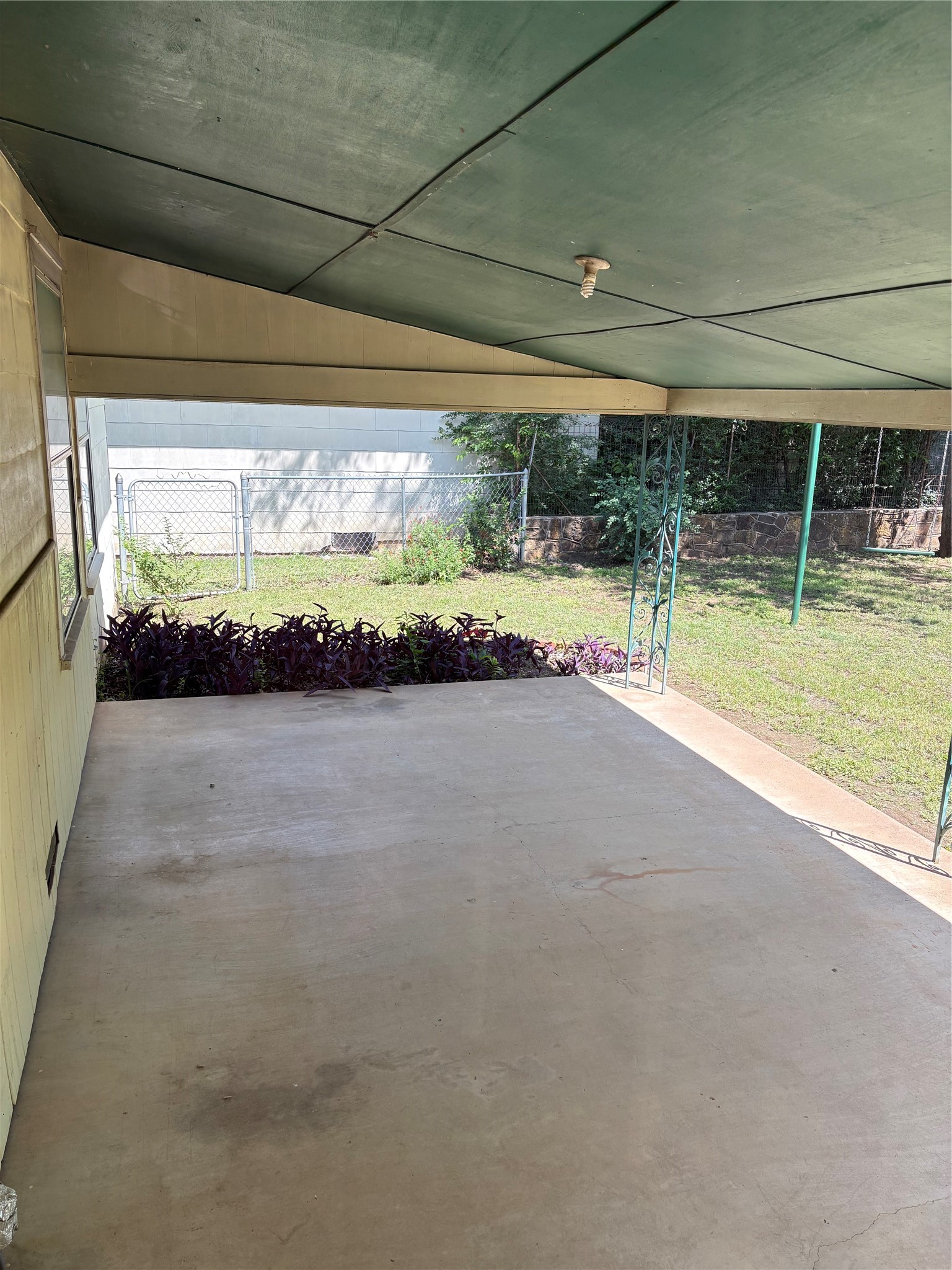 919 W. College Highway Jacksboro TX 76458
