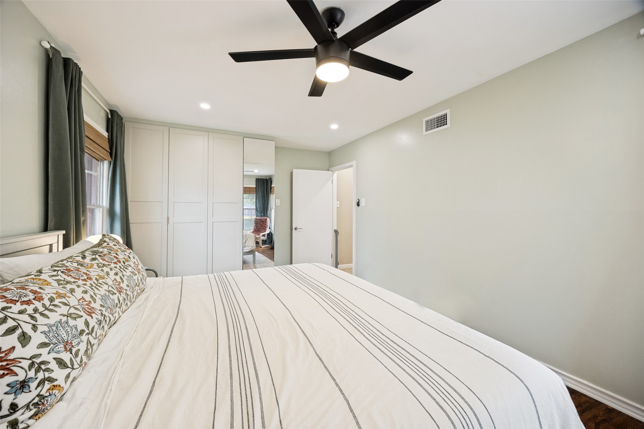 707 S Weatherred Drive Richardson TX 75080